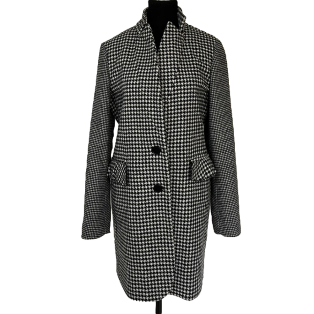BCBG Houndstooth wool blend coat, Size SM.